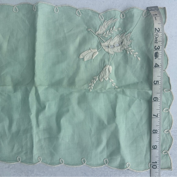 Elegant Embroidered Scarf - Green Pocket Square Towel - Picture 10 of 12